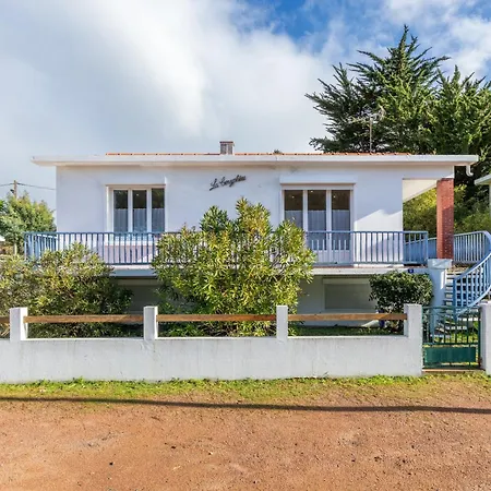 Holiday home Maison Familliale Centre Fromentine *