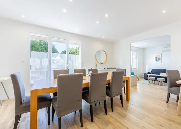 Maison Familliale Centre Fromentine 펜션